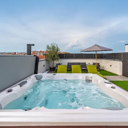 Panorama Deluxe * ザダル