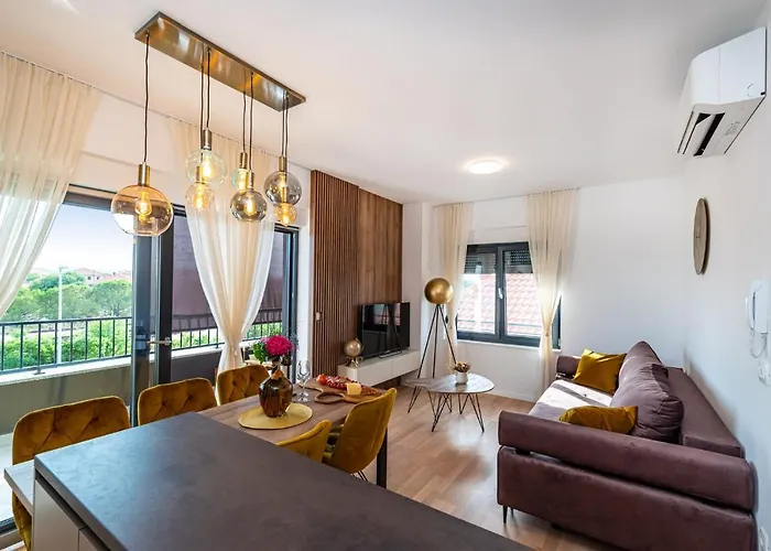 Apartment Panorama Deluxe *